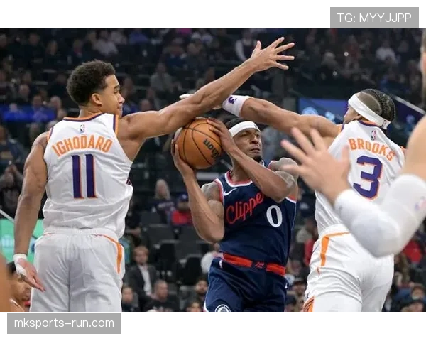 比尔挡拆单打效率回升，关键回合占比高于上赛季